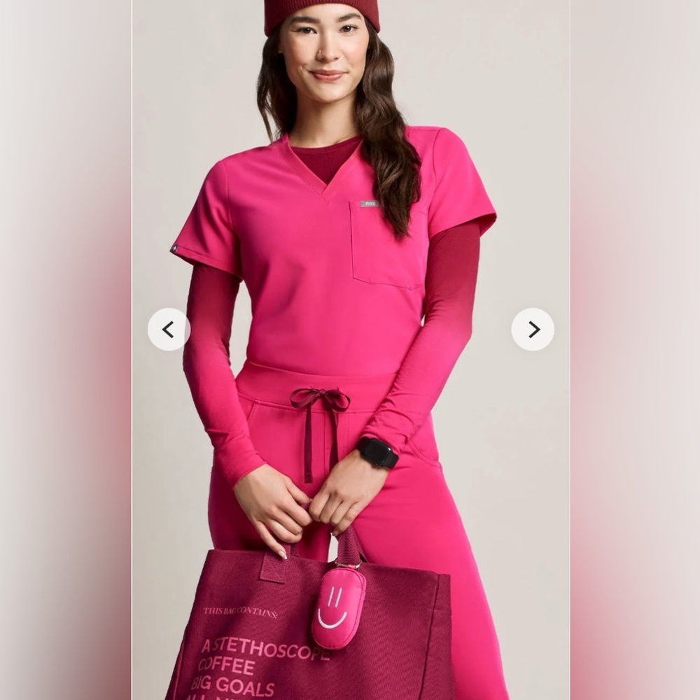 XXS FIGS scrub set. Excellent condition, bright pink.